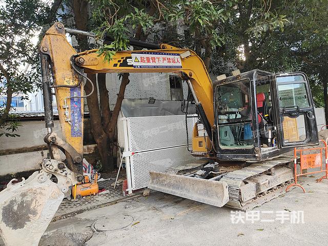 三一重工SY75C挖掘机