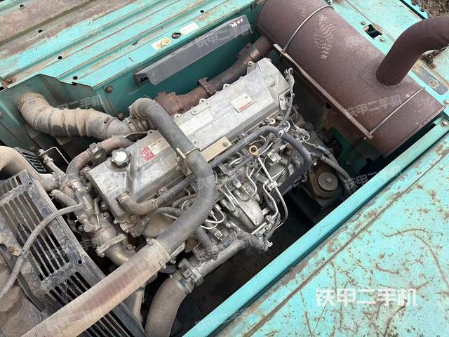 发动机整体俯视（整机外观）