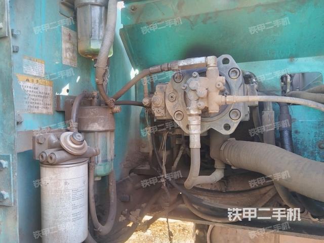 液压泵斜45 左（大件舱室）