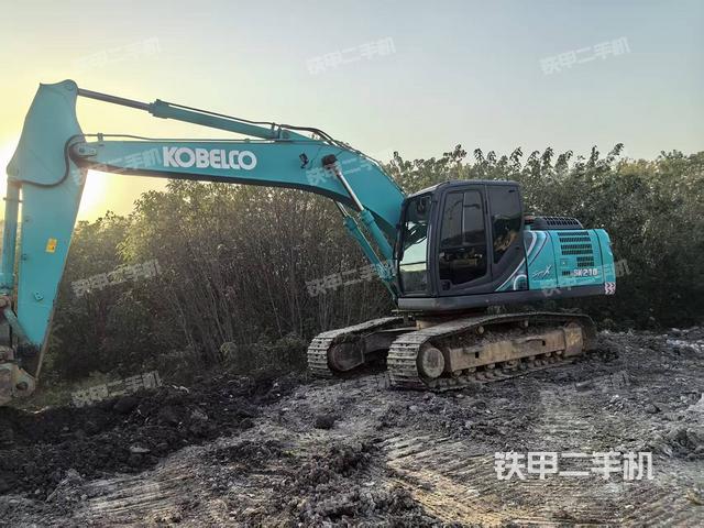 神钢SK200-10挖掘机