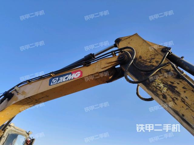 大臂整体 右侧（工作和回转装置）