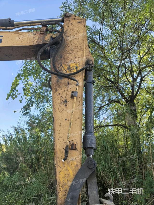 小臂整體左后（工作和回轉(zhuǎn)裝置）