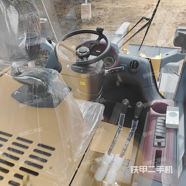 驾驶室工作台（整机外观及大件）