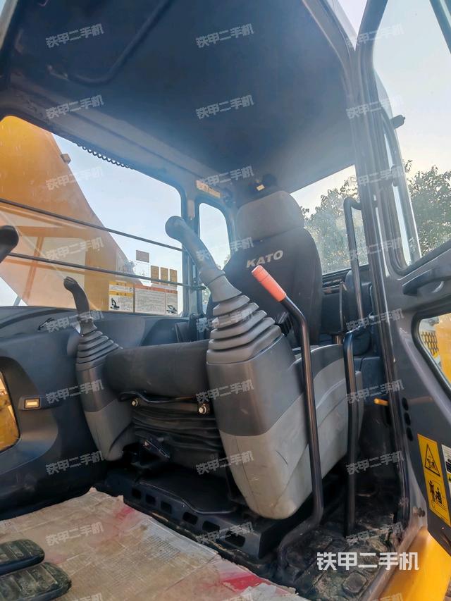 駕駛室整體（整機(jī)外觀）