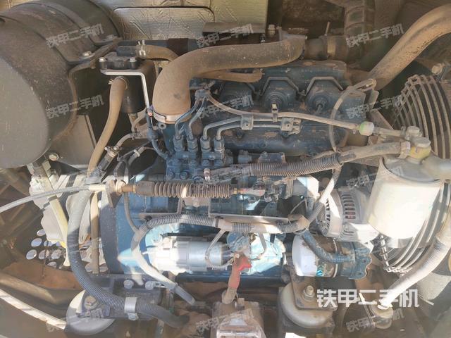 發(fā)動(dòng)機(jī)整體俯視（整機(jī)外觀）