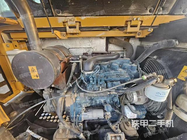 發(fā)動機整體俯視（整機外觀）