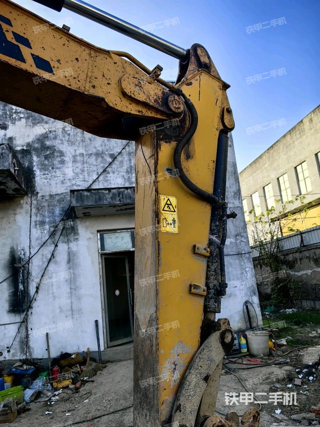 小臂整体左后（工作和回转装置）