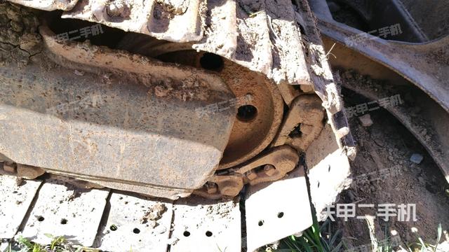 單側(cè)履帶整體（整機(jī)外觀）