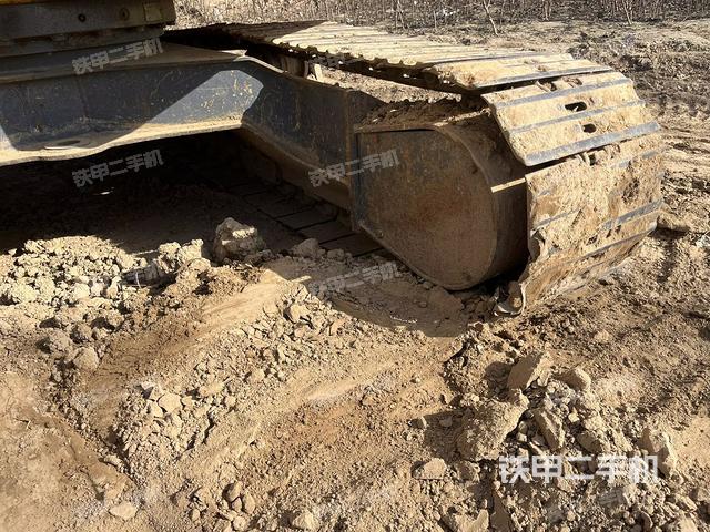 單側(cè)履帶整體（整機(jī)外觀）