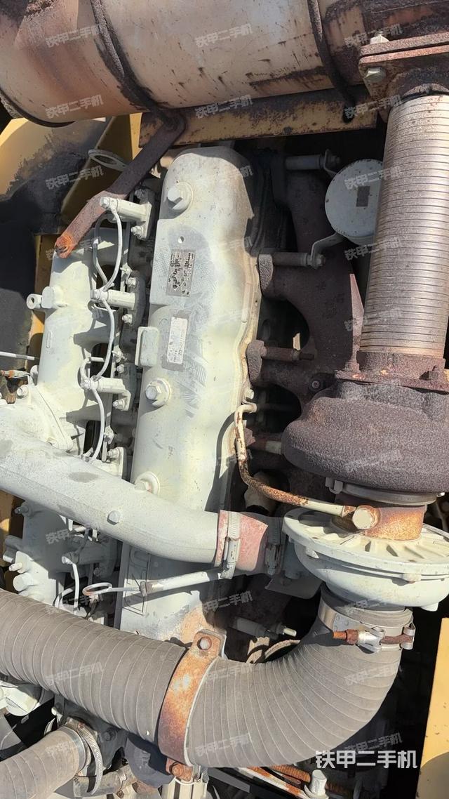 发动机室（上车部件）