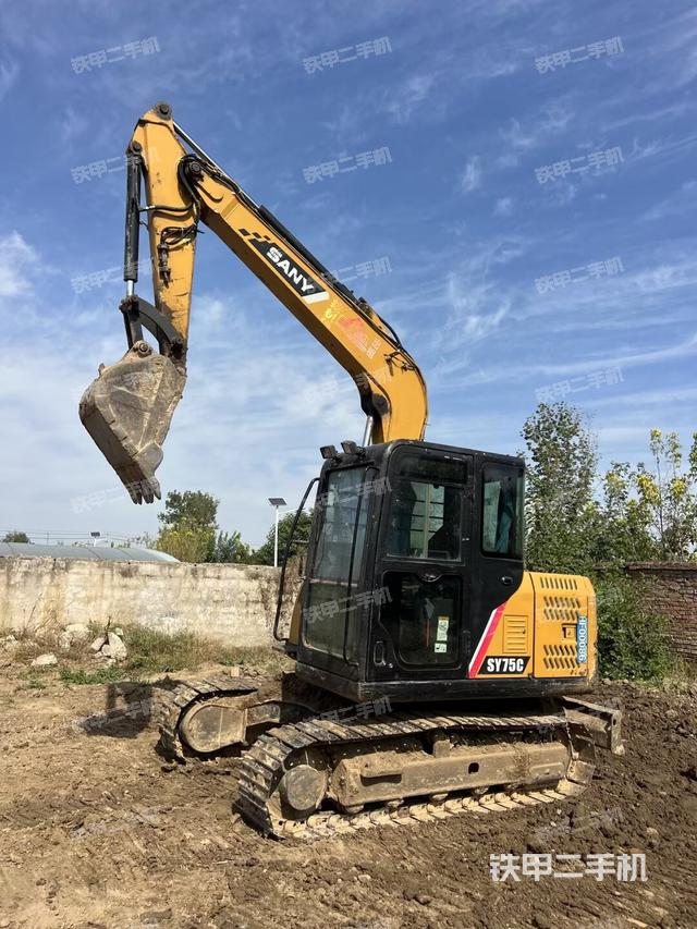 三一重工SY75C-10挖掘机