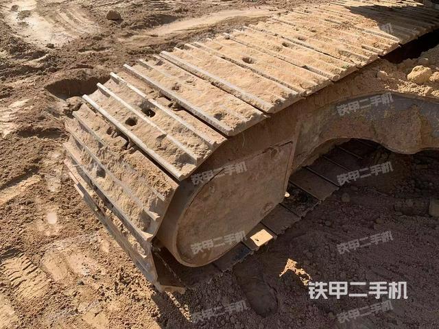 单侧履带整体（整机外观）