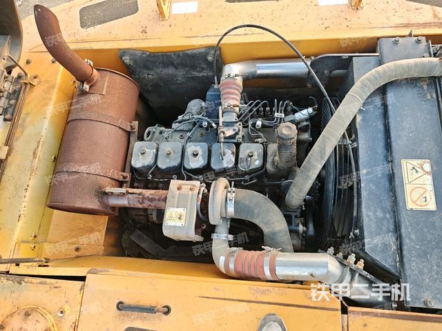 发动机室（上车部件）