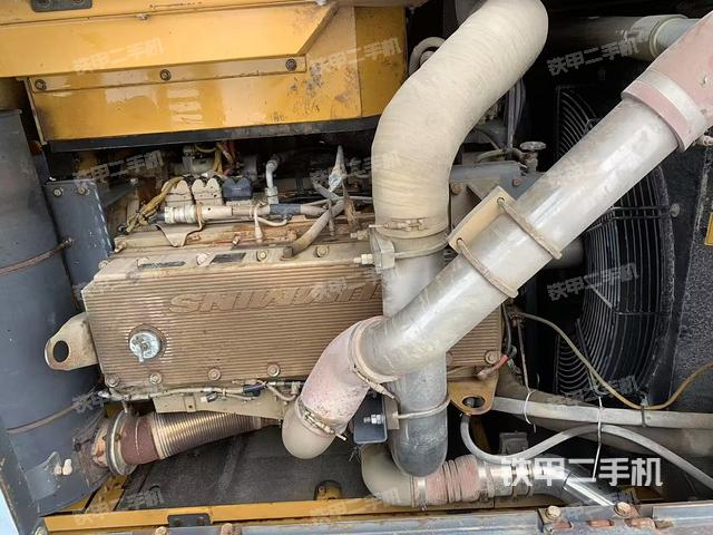 發(fā)動機整體俯視（整機外觀）