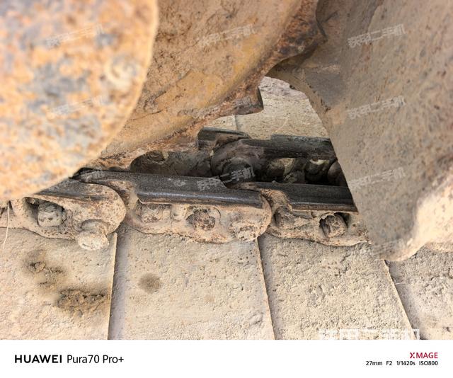 左側(cè)行走馬達蓋板（行走機構(gòu)）