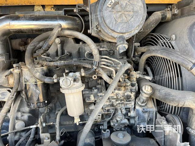 發(fā)動機(jī)整體俯視（整機(jī)外觀）