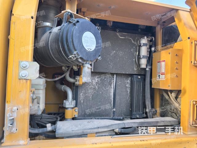 散熱器正面（大件艙室）