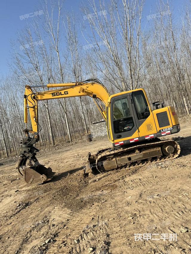 山東臨工LG685挖掘機