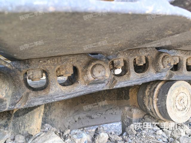 右驅(qū)動(dòng)輪（行走機(jī)構(gòu)）