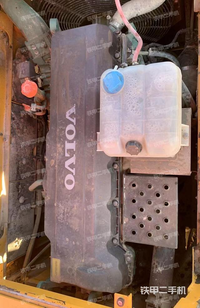 发动机整体俯视（整机外观）