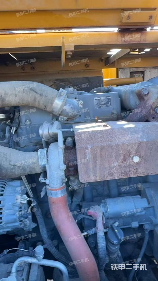 发动机室（上车部件）