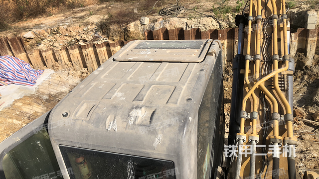 駕駛室頂部（整機(jī)外觀）