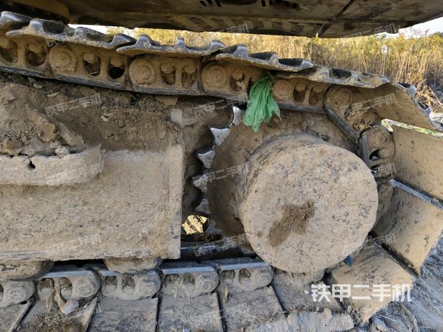 右驱动轮（行走机构）