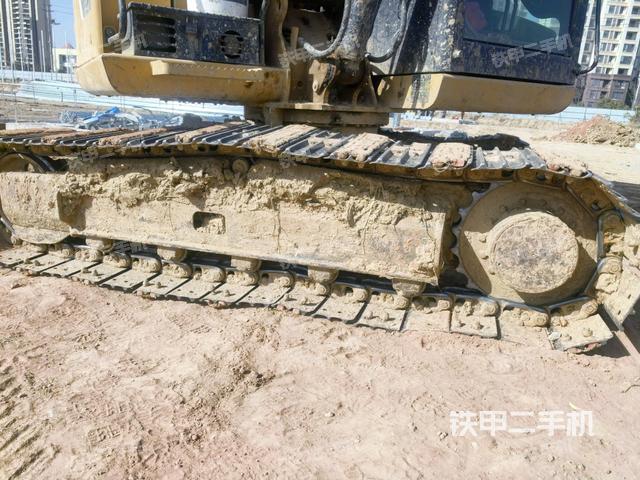左側(cè)履帶整體?（行走機構(gòu)）