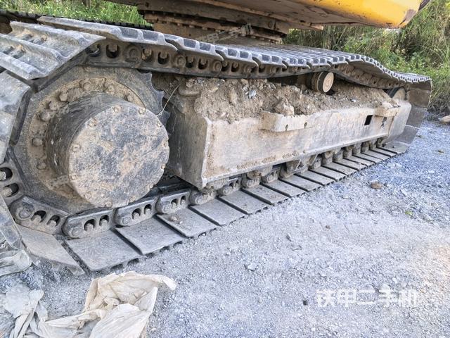 左側(cè)履帶整體?（行走機(jī)構(gòu)）