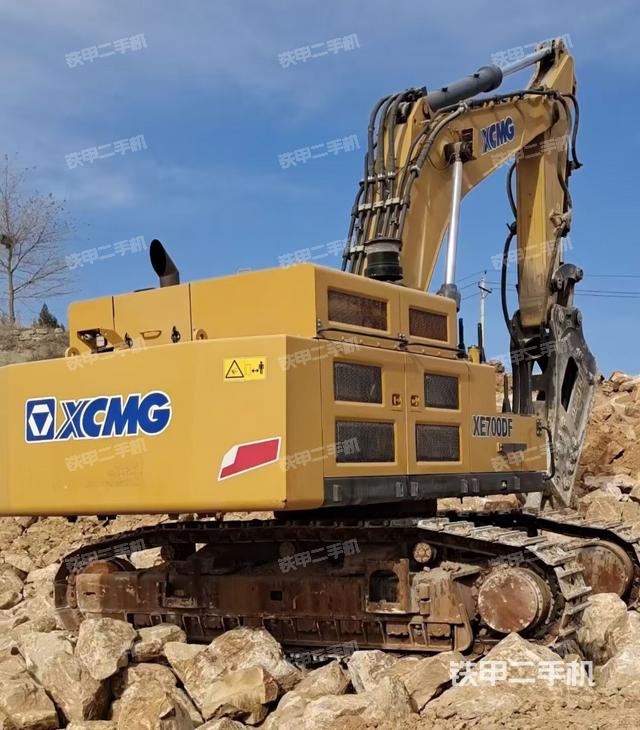 驾驶室整体（整机外观）