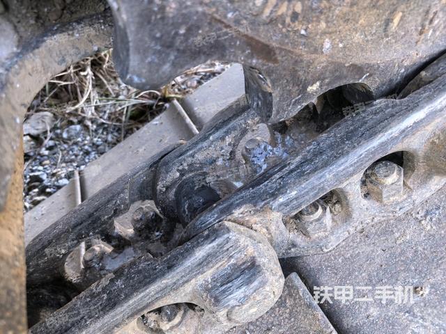 左側(cè)行走馬達(dá)蓋板（行走機(jī)構(gòu)）