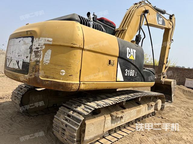 驾驶室顶部（整机外观）