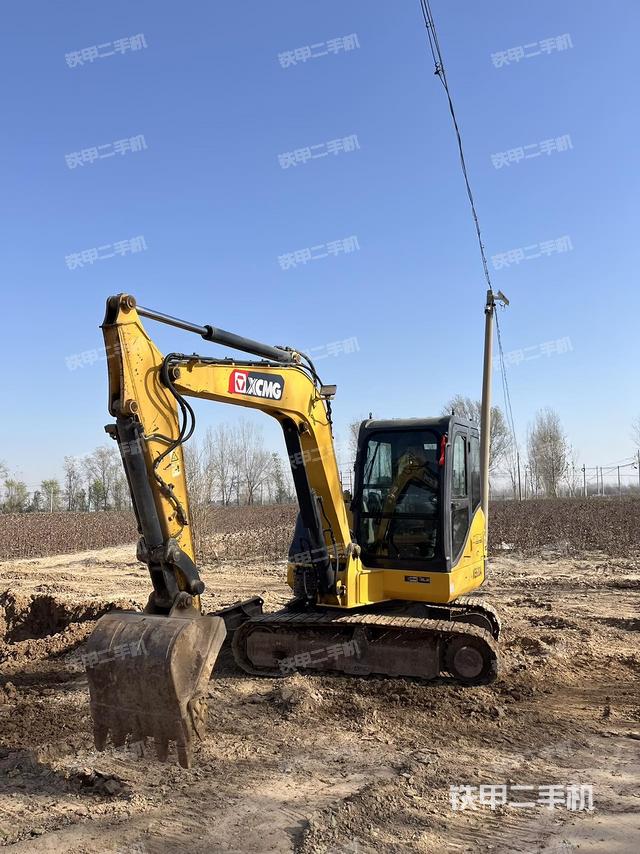 駕駛室整體（整機(jī)外觀）