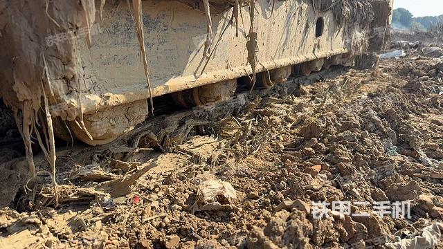 左侧履带整体 （行走机构）