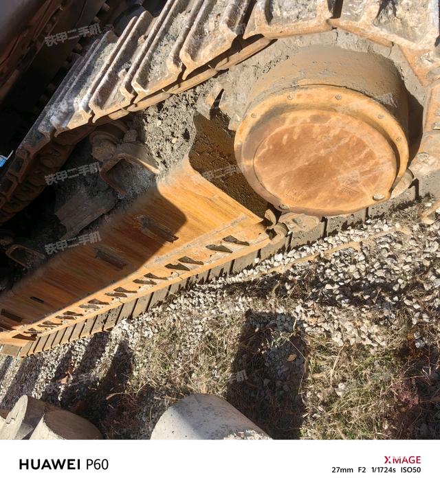 單側(cè)履帶整體（整機(jī)外觀）