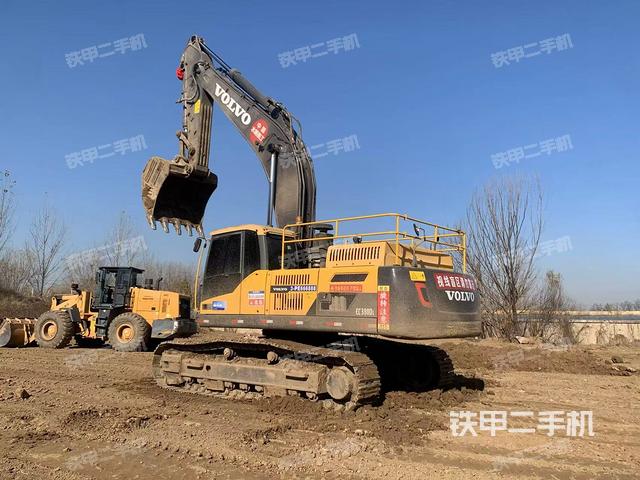 沃尔沃EC380D挖掘机