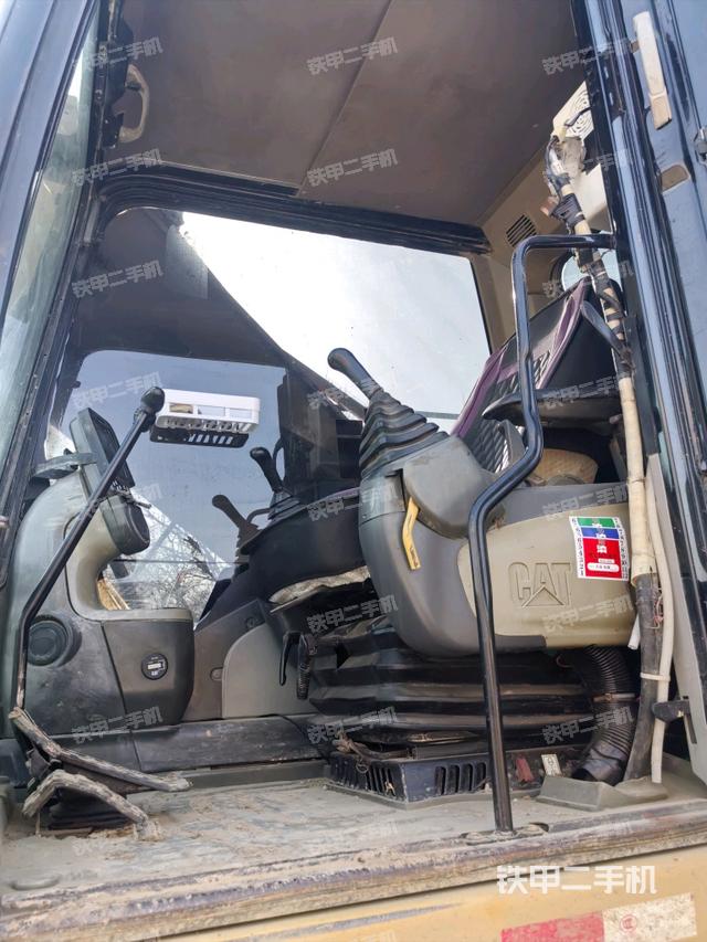 駕駛室整體（整機(jī)外觀）