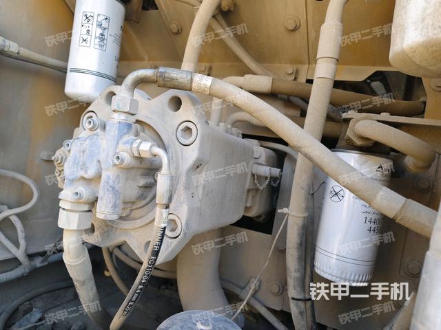 液壓泵斜45?左（大件艙室）