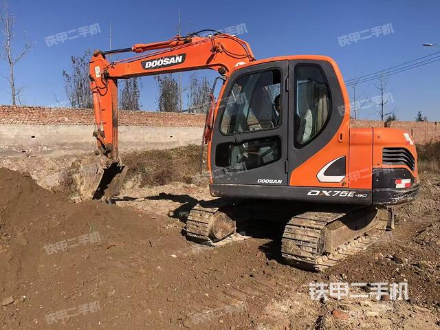 斗山DX75-9C挖掘機(jī)