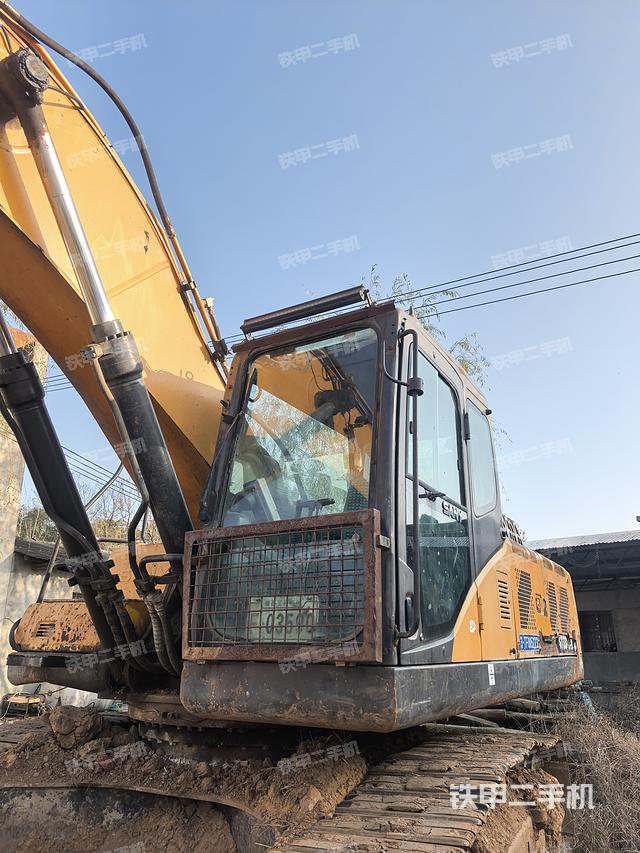 驾驶室整体（整机外观）