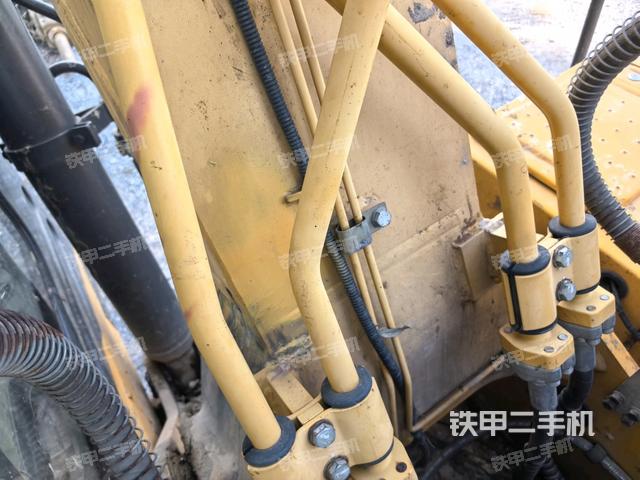 小臂整體右前（工作和回轉(zhuǎn)裝置）