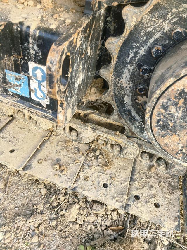 左驅(qū)動(dòng)輪（行走機(jī)構(gòu)）