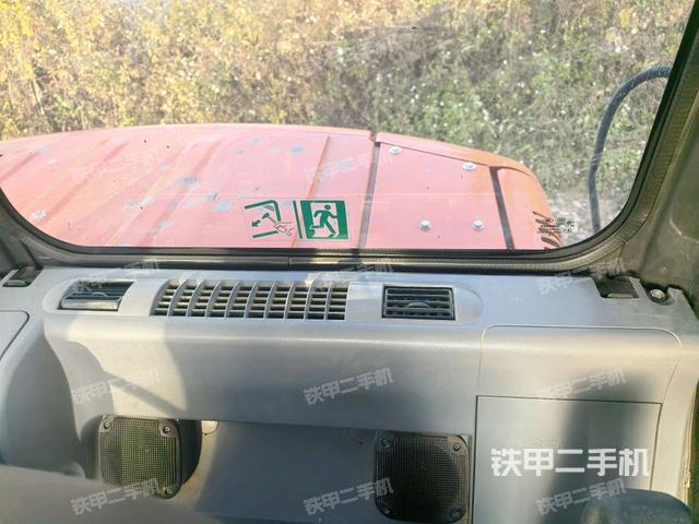 后窗玻璃角標(biāo)（駕駛室部分）