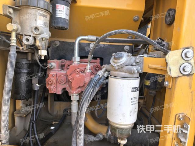 電瓶（大件艙室）