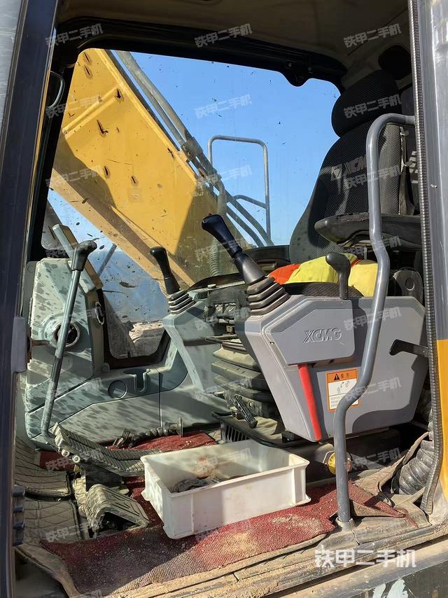 驾驶室整体（整机外观）