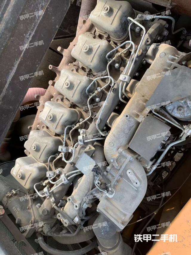 发动机整体俯视（整机外观）