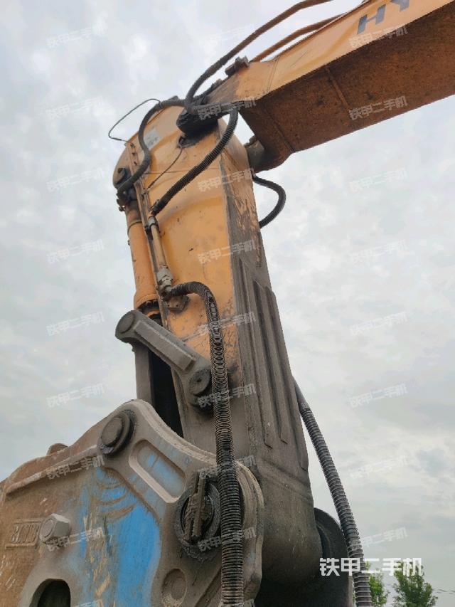 小臂整体左后（工作和回转装置）