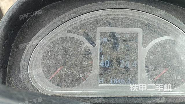 驾驶室操作台（设备外观及核心部件）