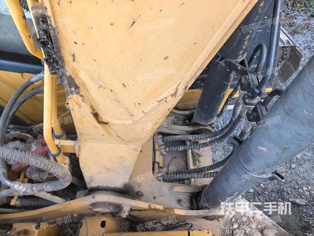 大臂背部俯視（工作和回轉(zhuǎn)裝置）