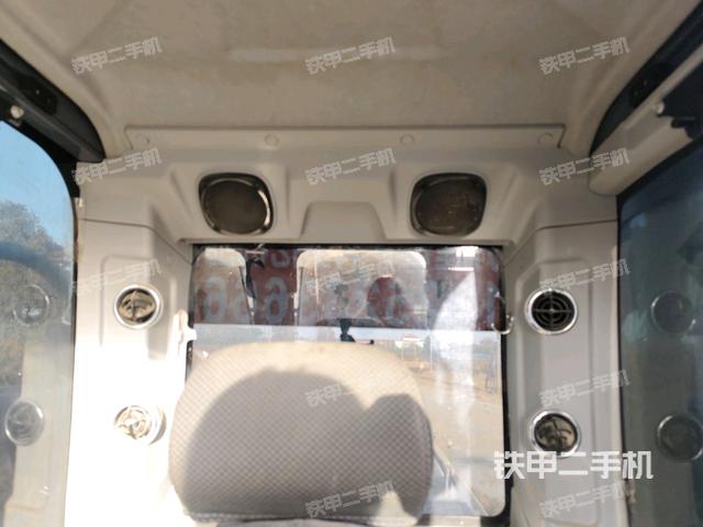 后窗玻璃角标（驾驶室部分）